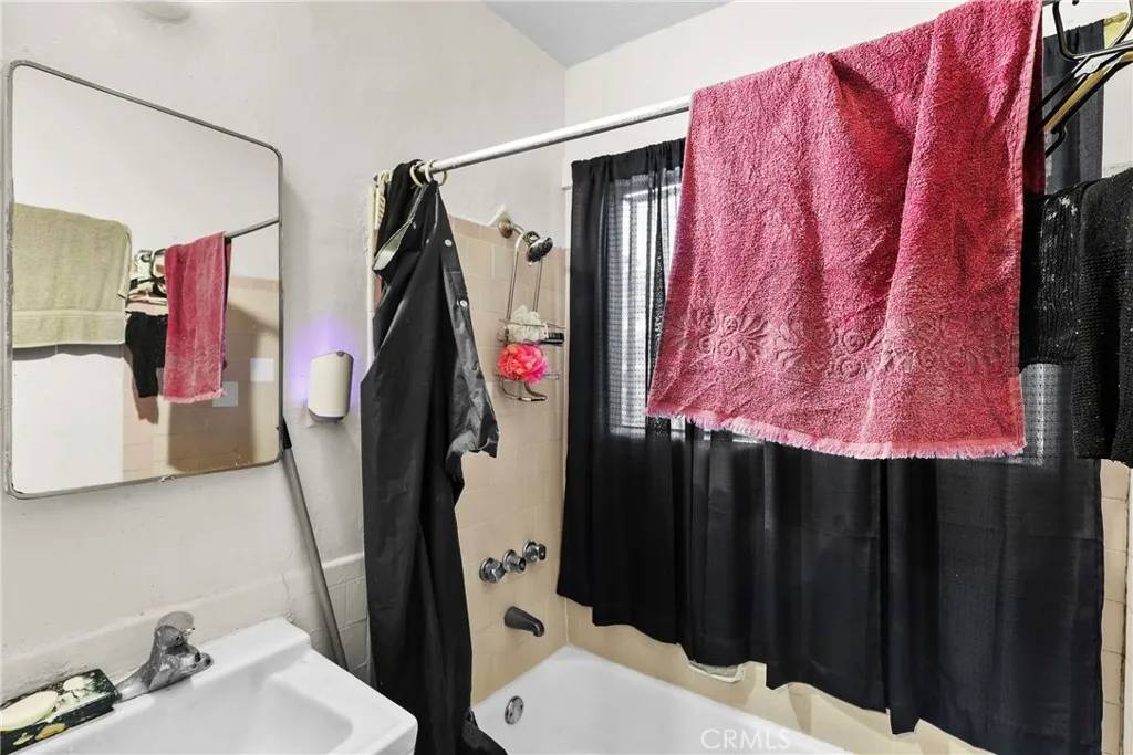 4014 E Alondra Boulevard, Compton, California 90221 home-pic-47